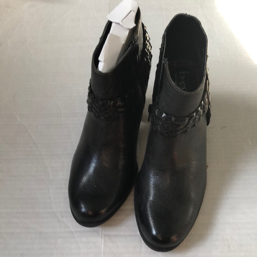 BOC Black zipped side ankle Boot 6.5